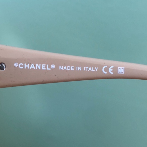 Chanel Shield Sunglasses - Picture 6 of 7